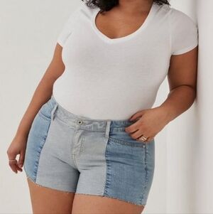 Torrid Contrast Panel Mid Rise Shortie Short - Vintage Stretch